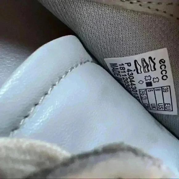 Ecco shoes 8  - Picture 3 of 4